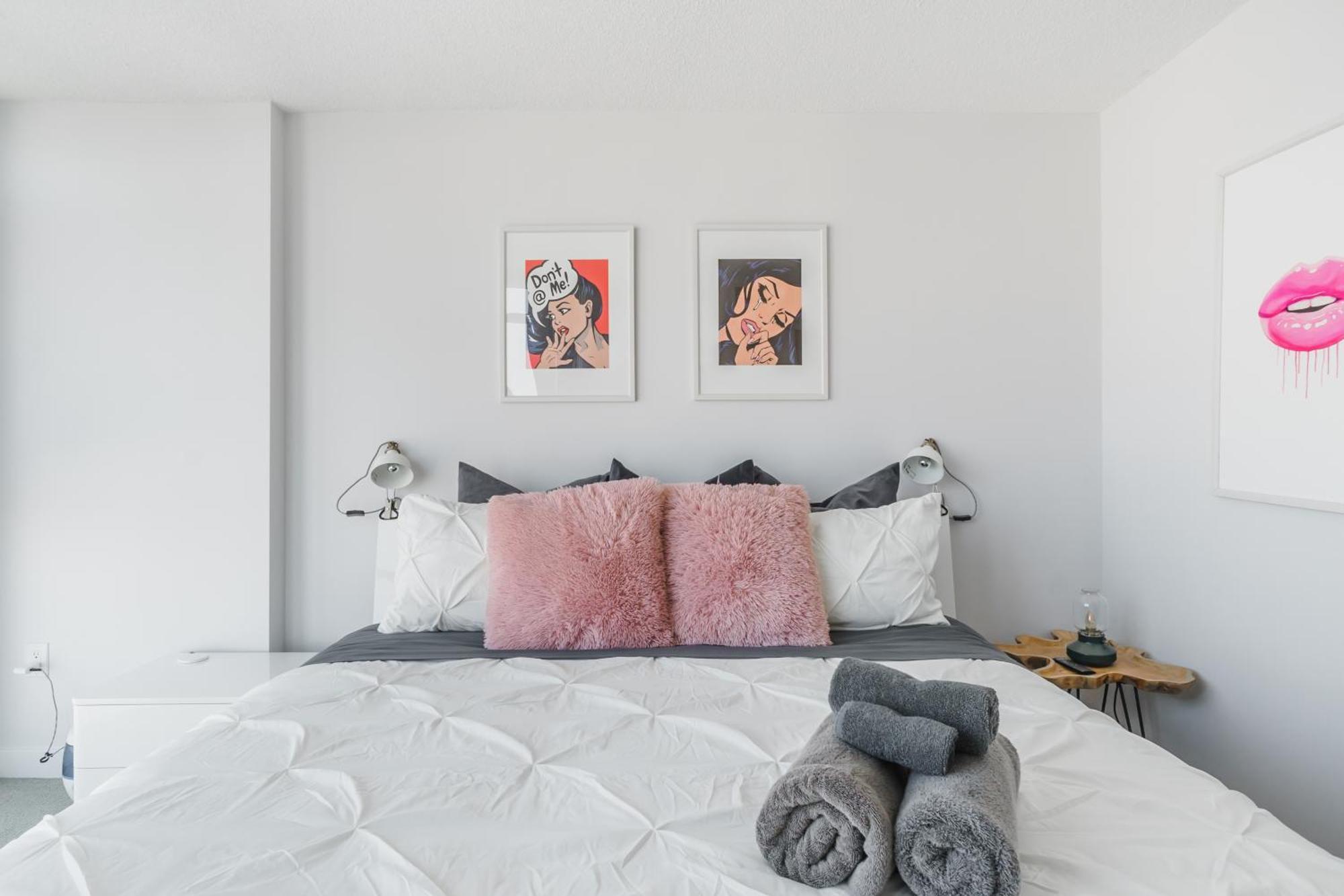 Lanterra Downtown Apartment