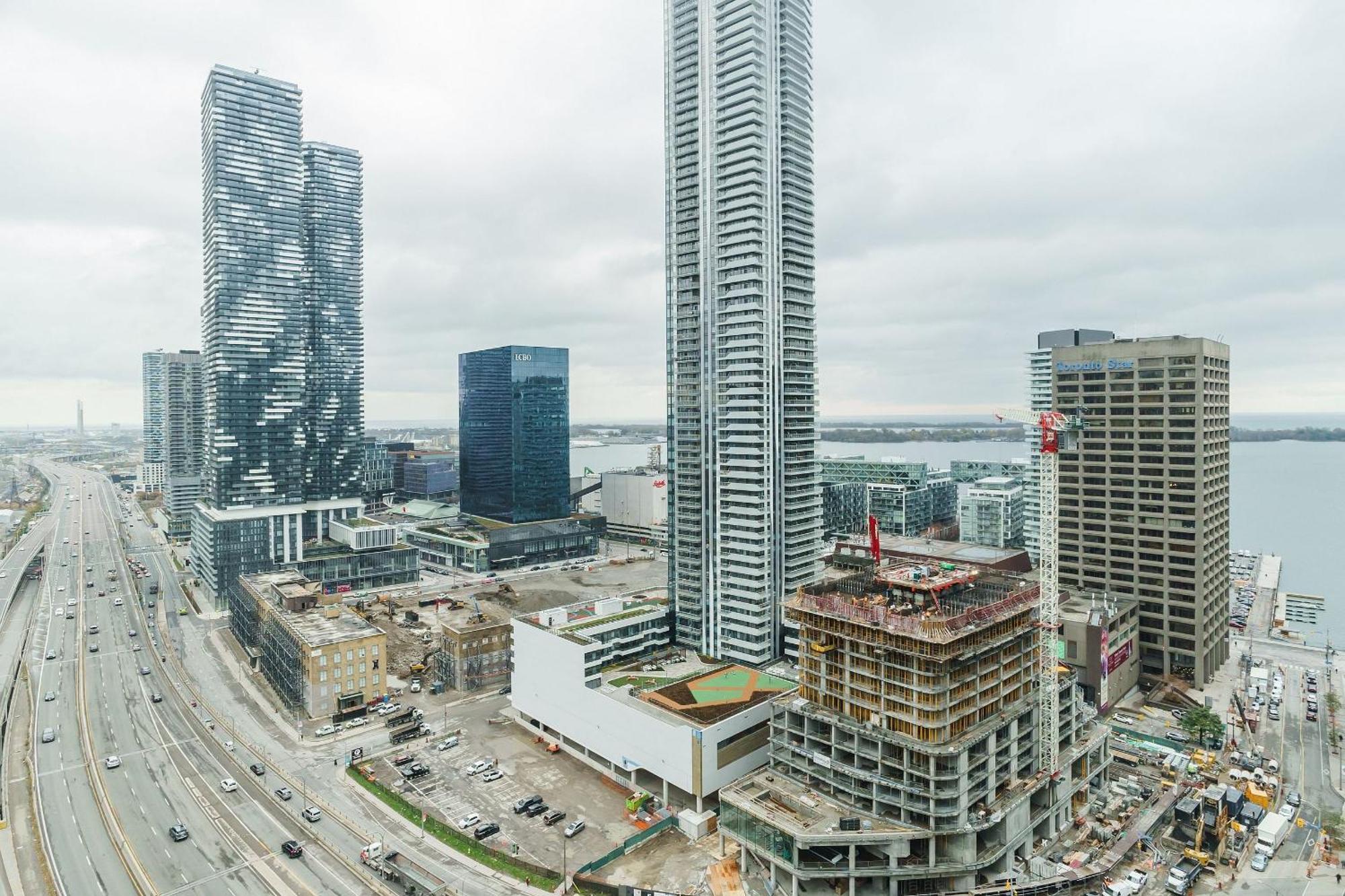 Lanterra Downtown * Toronto