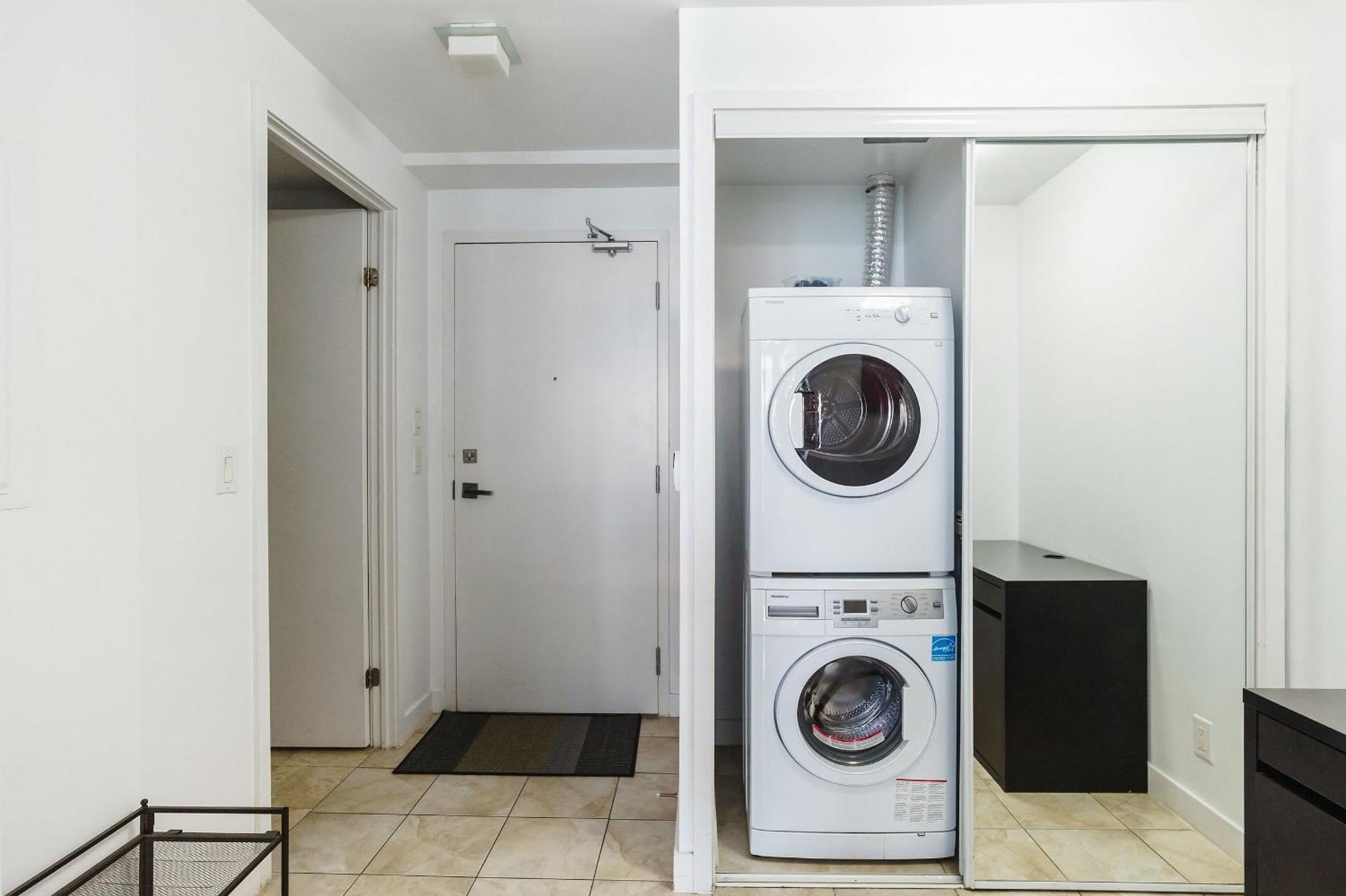Lanterra Downtown Apartment